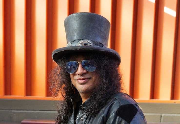 Slash 3 (1)