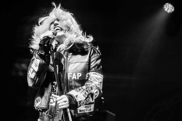 Amyl&Thesniffers 171124 Rudydedoncker 5