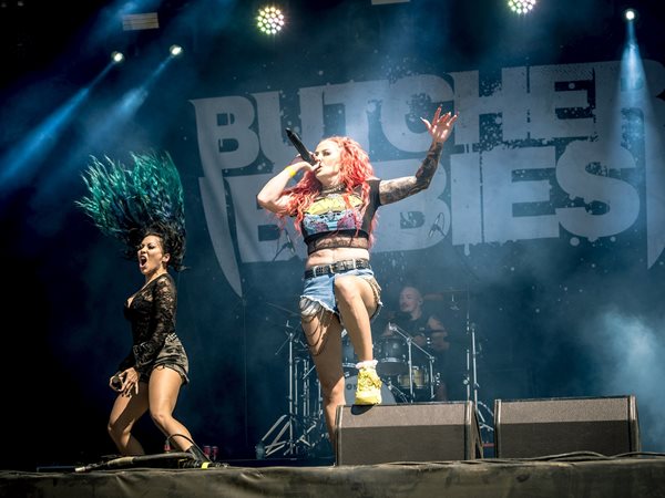 Butcher Babies 2 Hans Van Hoof