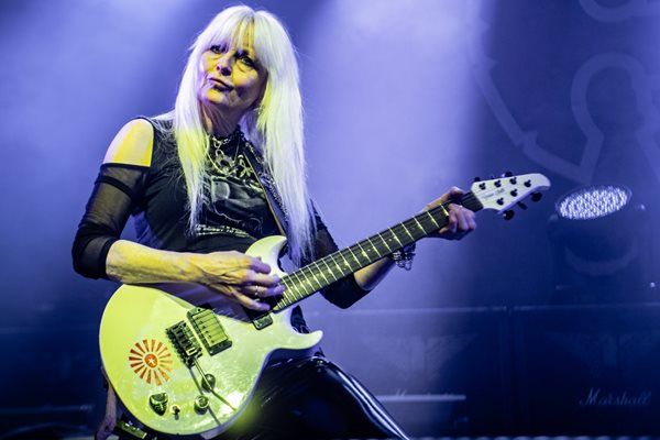 2. Girlschool @ 013 2
