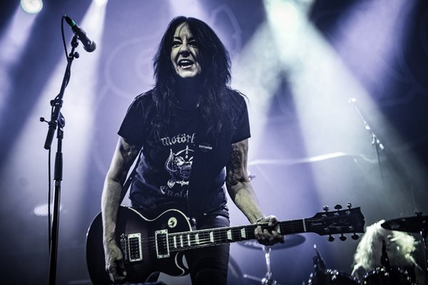 2. Girlschool @ 013 1
