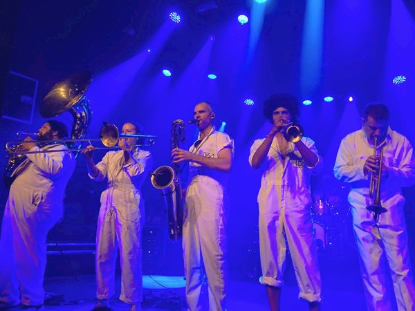 Dbce4519 D681 45F3 A8a2 40512B2ec893