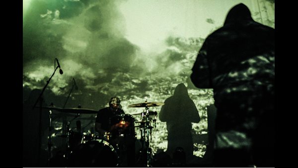 Amenra: donker en dreigend