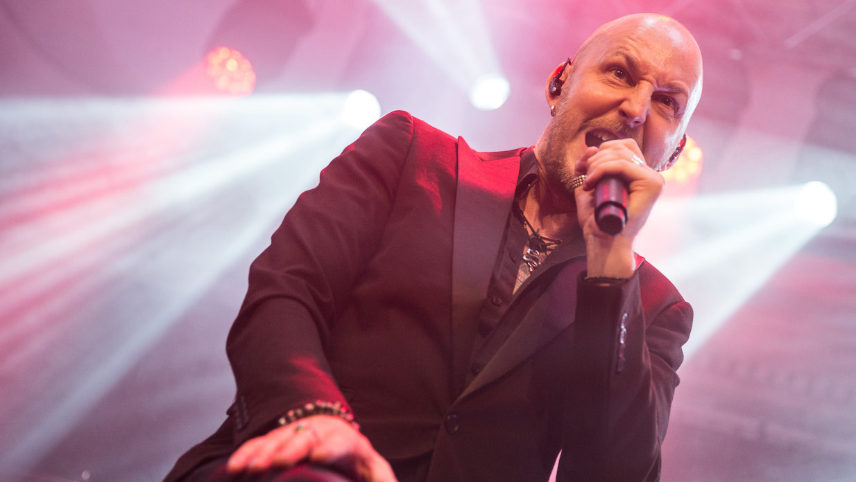 Soen A Casino 1210 Gillian Pieteraerens 7999