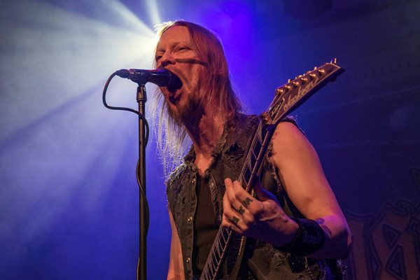 Ensiferum2