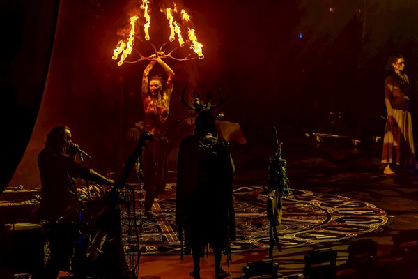 Heilung Lotto Arena (3)