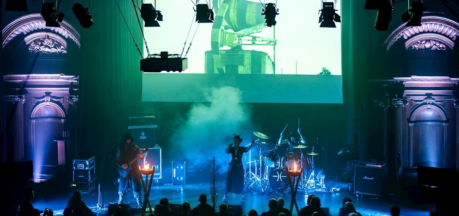 Splendidula 'in the church' 3