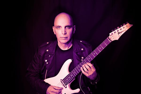 Joe Satriani 2022