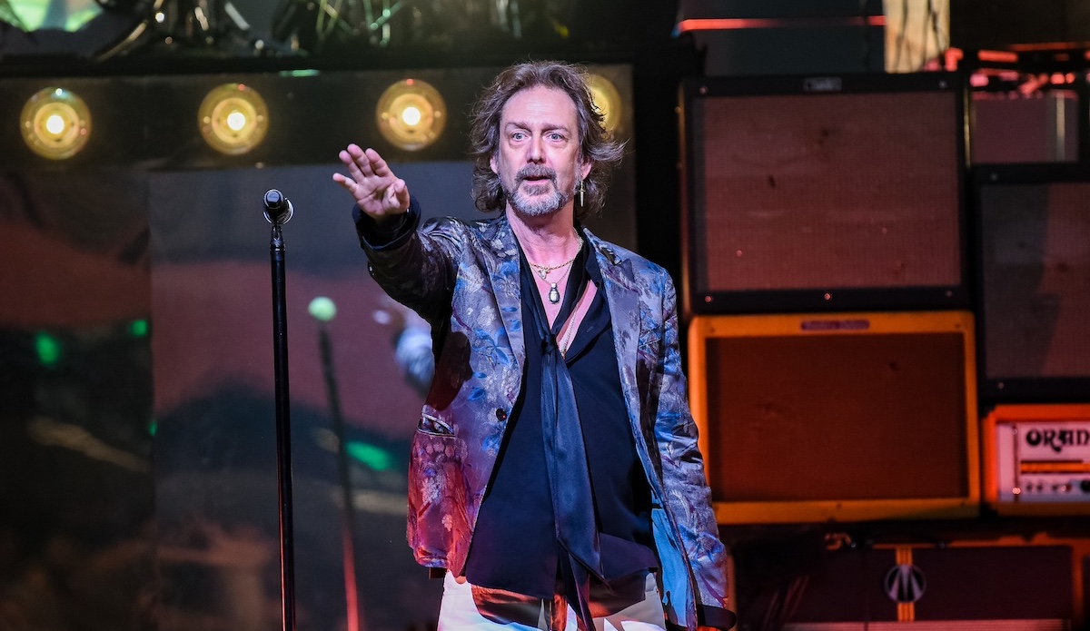 Theblackcrowes Front