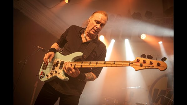 The Winery Dogs 2