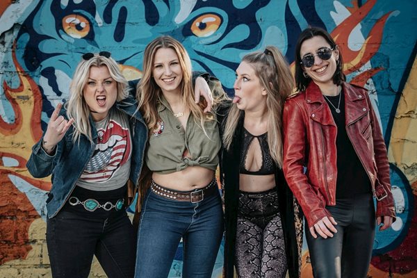 Thundermother Front 2 1