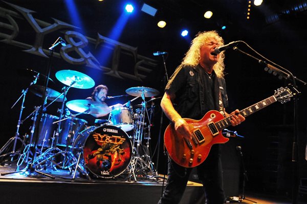 Y&T