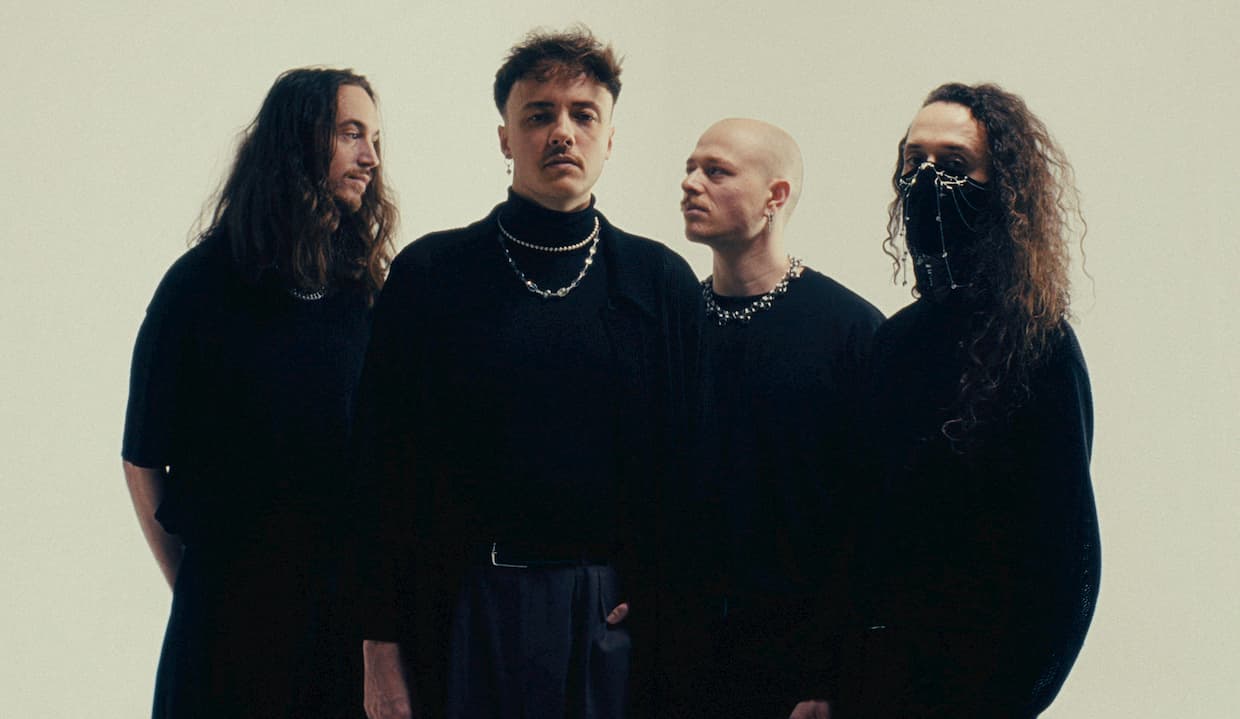 Ice Sealed Eyes AB 2026