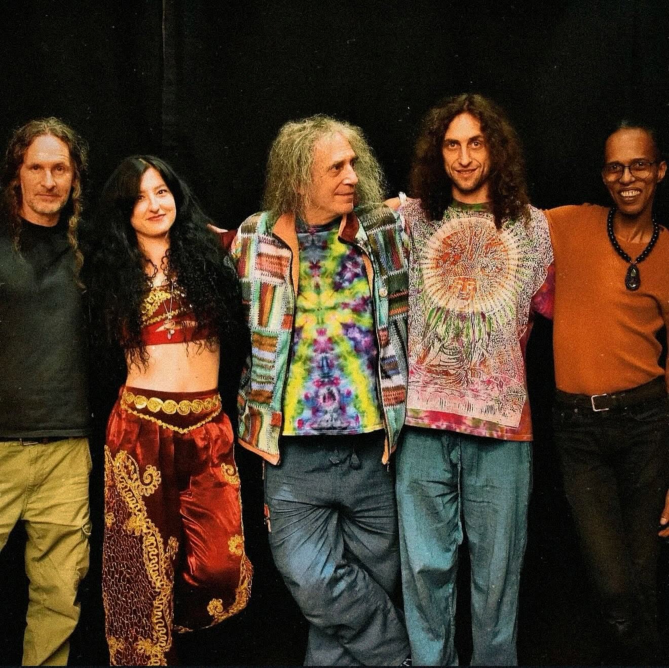 Ozric Tentacles Boerderij 2027
