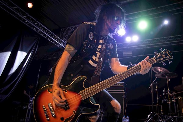 Kickin Valentina