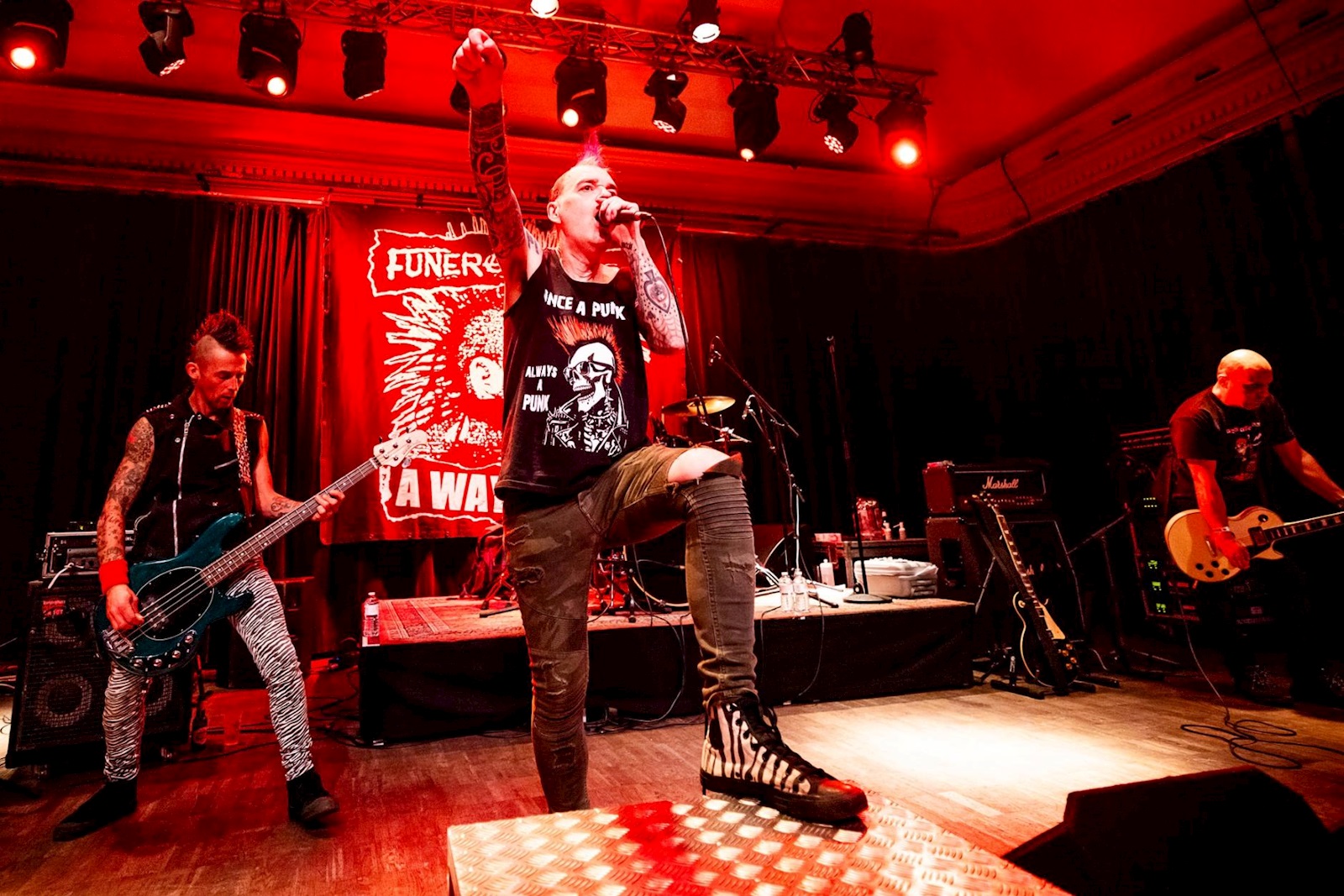 Funeral Dress @ De Casino 3