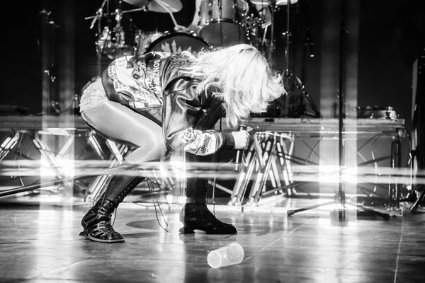 Amyl&Thesniffers 171124 Rudydedoncker 6